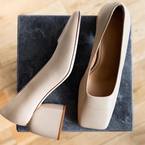 Dear Frances Box Pump - Mid Height Box Sandles - Picture 1 of 6